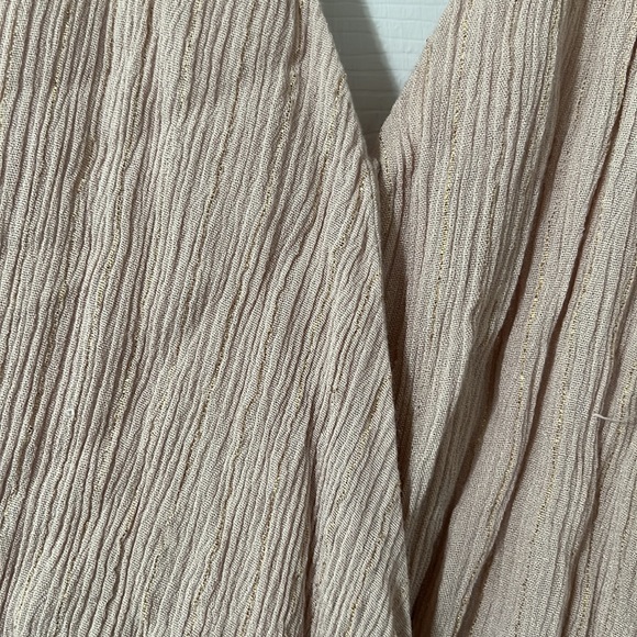 Open back tank top. - Picture 2 of 4